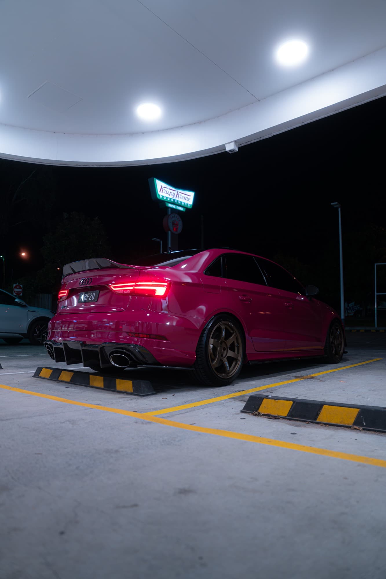 Audi RS3 — rear quarter under service lights